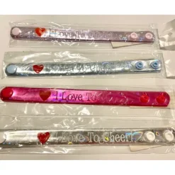 Egpull<50 pcs Sports Cheerleader Bracelets "I Love To Cheer" 4 Colors - Snap Wristbands - Miniature Marvels: Airplane Models & Painted Dice