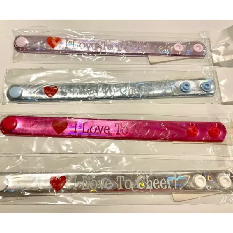 Egpull<50 pcs Sports Cheerleader Bracelets "I Love To Cheer" 4 Colors - Snap Wristbands - Miniature Marvels: Airplane Models & Painted Dice