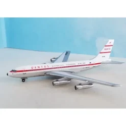 Airplane Model*Aero Classics 1:400 Qantas Boeing 707 EBF - Miniature Marvels: Airplane Models & Painted Dice