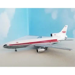 Airplane Model*Aero Classics BBX41632 1:400 TWA L1011 Twin Globes - Miniature Marvels: Airplane Models & Painted Dice