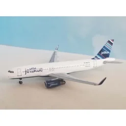 Airplane Model*Aeroclassics AC411268 1:400 Jetblue A320 N821JB - Miniature Marvels: Airplane Models & Painted Dice