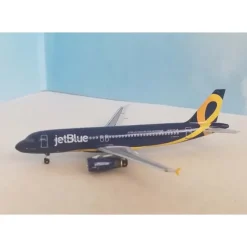 Airplane Model*Aeroclassics AC411267 1:400 Jetblue A320 N775JB - Miniature Marvels: Airplane Models & Painted Dice