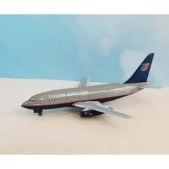 Airplane Model*AeroClassics AC411357 1:400 United Airlines Boeing 737-200 N998UA - Miniature Marvels: Airplane Models & Painted Dice