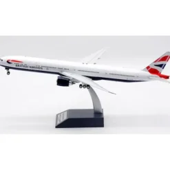 Airplane Model*ARD200 ARDBA23 1:200 British Airways Boeing 777-300 - Miniature Marvels: Airplane Models & Painted Dice