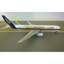 Airplane Model*Aviation400 1:400 TACA Boeing 767-300ER N768TA - Miniature Marvels: Airplane Models & Painted Dice