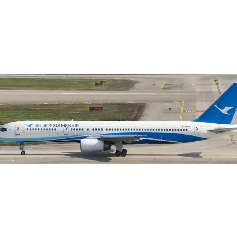 Airplane Model*Aviation200 AV2054 1:200 Xiamen Airlines Boeing 757-25C - Miniature Marvels: Airplane Models & Painted Dice