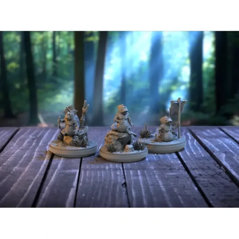 Miniature<Bagienniks - Miniature Marvels: Airplane Models & Painted Dice