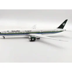 Airplane Model*B-Models B-78X-AR32 1:200 Saudi Arabian Airlines Boeing 787-10 Dreamliner HZ-AR32 - Miniature Marvels: Airplane Models & Painted Dice