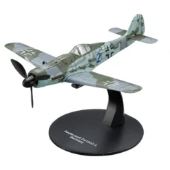 Airplane Model*De Agostini #15 Focke-Wulf Fw 190D-9 - IV./JG 3 "Udet," Luftwaffe, Prenzlau, Germany, 1945 - Miniature Marvels: Airplane Models & Painted Dice