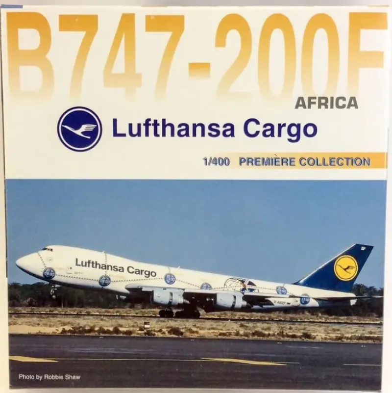 Airplane Model*Dragon Models 55075 1:400 Lufthansa Boeing 747-200 - Miniature Marvels: Airplane Models & Painted Dice