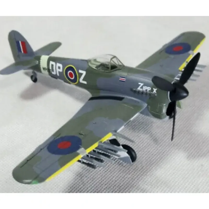 Airplane Model*Easy Models 36312 1:72 Hawker Typhoon Mk I RAF No.193 Sqn, Zipp x - Miniature Marvels: Airplane Models & Painted Dice