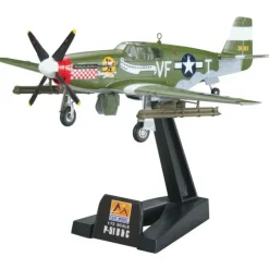 Airplane Model*Easy Models 36359 1:72 P-51B Mustang USAAF 4th FG, 336th FS, Shangri-La, Don Gentile - Miniature Marvels: Airplane Models & Painted Dice