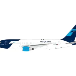 Airplane Model**El Aviador EAVMXO 1:200 Mexicana Boeing 767-25D(ER) - Miniature Marvels: Airplane Models & Painted Dice
