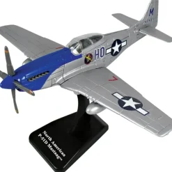 Airplane Model*EZ Build Model Kit P-51 Mustang INEZP51 - Miniature Marvels: Airplane Models & Painted Dice