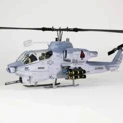 Airplane Model*Forces of Valor FOV-820004A-1 USMC AH-1W Whiskey Cobra - Miniature Marvels: Airplane Models & Painted Dice