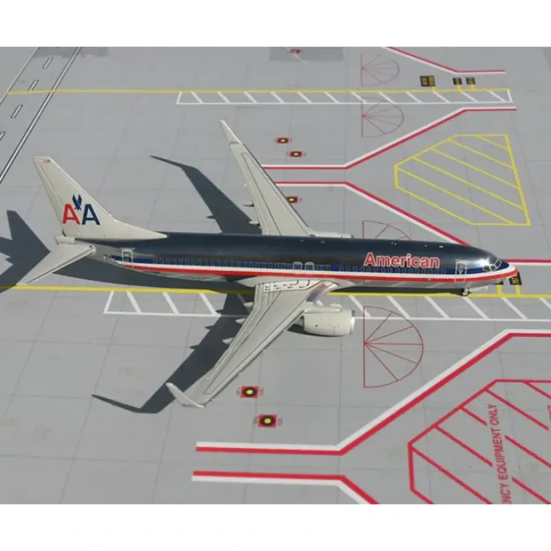 Airplane Model*Gemini Jets G2AAL015 1:200 American Airlines Boeing 737-800 N903AN (Box has minor shelf wear) - Miniature Marvels: Airplane Models & Painted Dice