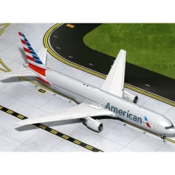 Airplane Model*Gemini Jets G2AAL414 1:200 American Boeing 767-300 - Miniature Marvels: Airplane Models & Painted Dice