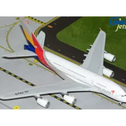 Airplane Model*Gemini Jets G2AAR1201 1:200 Asiana Airlines Airbus A380-800 - Miniature Marvels: Airplane Models & Painted Dice