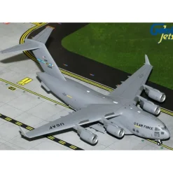 Airplane Model*Gemini Jets G2AFO1309 1:200 U.S. Air Force C-17A Globemaster III 06-6168 (Dover Air Force Base) - Miniature Marvels: Airplane Models & Painted Dice