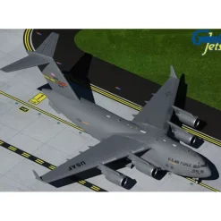 Airplane Model*Gemini Jets G2AFO1059 C-17 Globemaster III "March Air Force Base" #55140 - Miniature Marvels: Airplane Models & Painted Dice
