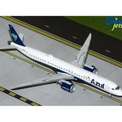 Airplane Model*Gemini Jets G2AZU1231 1:200 Azul Linhas Areas Brasileiras E195-E2 PS-AEH - Miniature Marvels: Airplane Models & Painted Dice