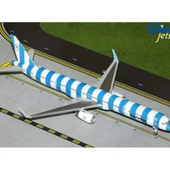 Airplane Model*Gemini Jets G2CFG1195 1:200 Condor B757-300W D-ABOI - Miniature Marvels: Airplane Models & Painted Dice