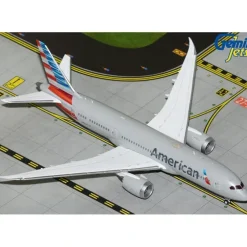 Airplane Model*Gemini Jets GJAAL2087 1:400 American Airlines Boeing 787-8 - Miniature Marvels: Airplane Models & Painted Dice
