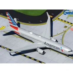 Airplane Model*Gemini Jets GJAAL1866 1:400 American Airlines Boeing 767-300ER N392AN - Miniature Marvels: Airplane Models & Painted Dice