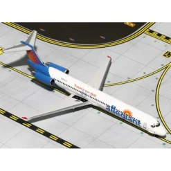 Airplane Model*Gemini Jets GJAAY1457 1:400 Allegiant Air MD-80 - Miniature Marvels: Airplane Models & Painted Dice