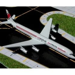 Airplane Model*Gemini Jets GJABX189 1:400 Airborne Express Douglas DC-8-61F - Miniature Marvels: Airplane Models & Painted Dice