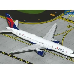 Airplane Model*Gemini Jets GJDAL2097 1:400 Delta Air Lines Boeing 757-200 N683DA - Miniature Marvels: Airplane Models & Painted Dice