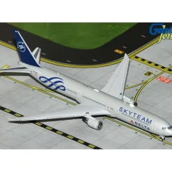 Airplane Model*Gemini Jets GJDAL2156 1:400 Delta Boeing 767-400 N844MH Skyteam Livery - Miniature Marvels: Airplane Models & Painted Dice