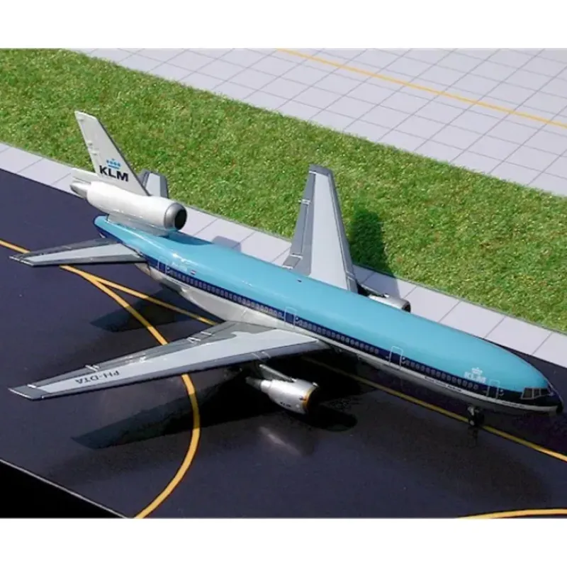 Airplane Model*Gemini Jets GJKLM191 1:400 KLM DC-10-30 PH-DTA "Johann Sebastian Bach" - Miniature Marvels: Airplane Models & Painted Dice