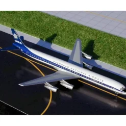 Airplane Model*Gemini Jets GJONA101 1:400 Overseas National DC-8-61F - Miniature Marvels: Airplane Models & Painted Dice