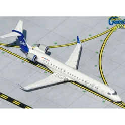 Airplane Model*Gemini Jets GJSAS1979 1:400 SAS Scandinavian Airlines CRJ-900 - Miniature Marvels: Airplane Models & Painted Dice