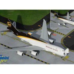 Airplane Model*Gemini Jets GJUPS2005 1:400 UPS Boeing 747-8F (Interactive) - Miniature Marvels: Airplane Models & Painted Dice