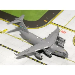 Airplane Model*Gemini Jets GMUSA067 1:400 USAF C-17 Globemaster III Dover - Miniature Marvels: Airplane Models & Painted Dice
