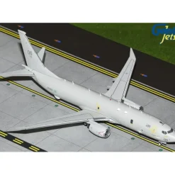 Airplane Model*Gemini Jets G2RAF1227 1:200 Royal Air Force Poseidon MRA1 ZP806 - Miniature Marvels: Airplane Models & Painted Dice