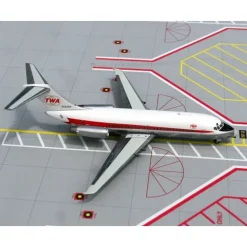 Airplane Model*Gemini Jets G2TWA040 1:200 TWA DC-9-15 N1070T - Miniature Marvels: Airplane Models & Painted Dice