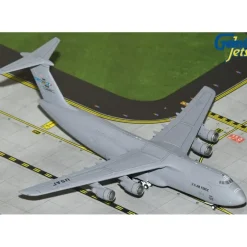 Airplane Model*Gemini Macs GMUSA144 1:400 U.S. Air Force C-5M Super Galaxy 84-0061 (Dover Air Force Base) - Miniature Marvels: Airplane Models & Painted Dice
