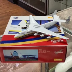 Airplane Model*Herpa 1:400 Antonov AN-225 Mriya 562287 - Miniature Marvels: Airplane Models & Painted Dice