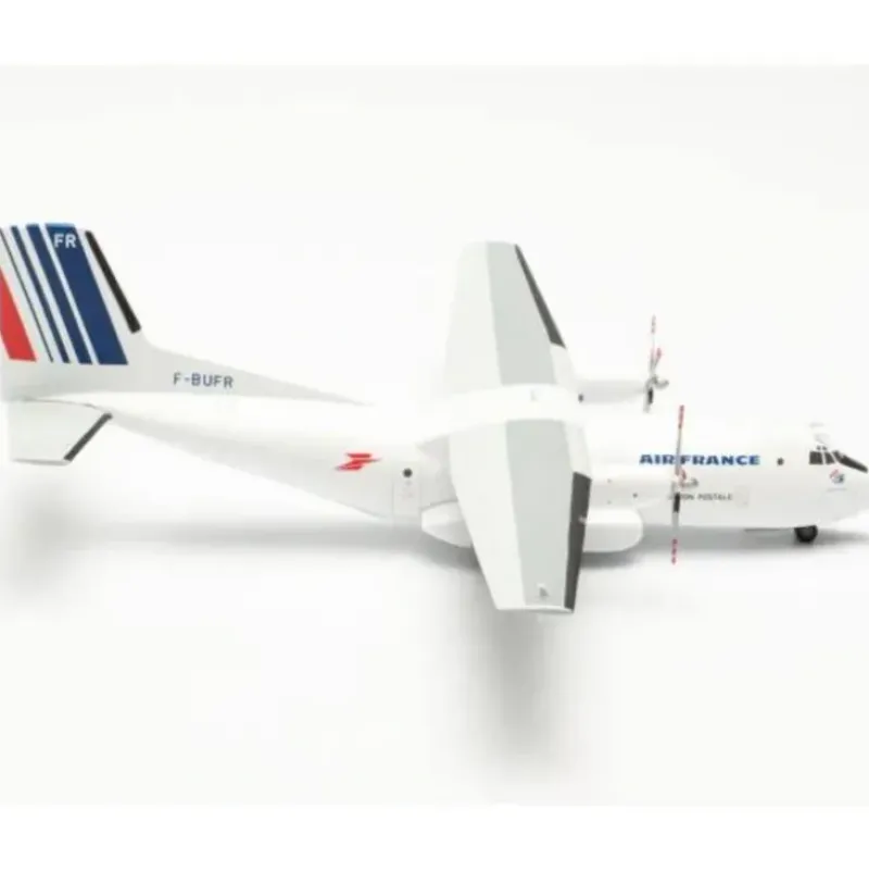 Airplane Model*Herpa Wings 572057 1:200 Air France C-160 - Miniature Marvels: Airplane Models & Painted Dice