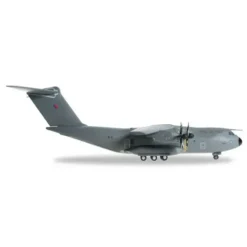 Airplane Model*Herpa Wings 557641 1:200 RAF Airbus A400M - Miniature Marvels: Airplane Models & Painted Dice