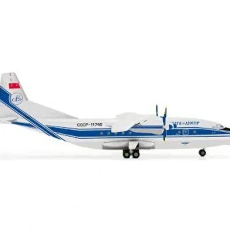 Airplane Model*Herpa Wings 555265 Volga Dnepr Antonov An-12 - Miniature Marvels: Airplane Models & Painted Dice