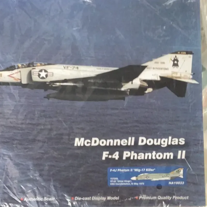 Airplane Model*Hobby Master F-4J phantom ll Mig-17 Killer 1:72 HA19033 - Miniature Marvels: Airplane Models & Painted Dice