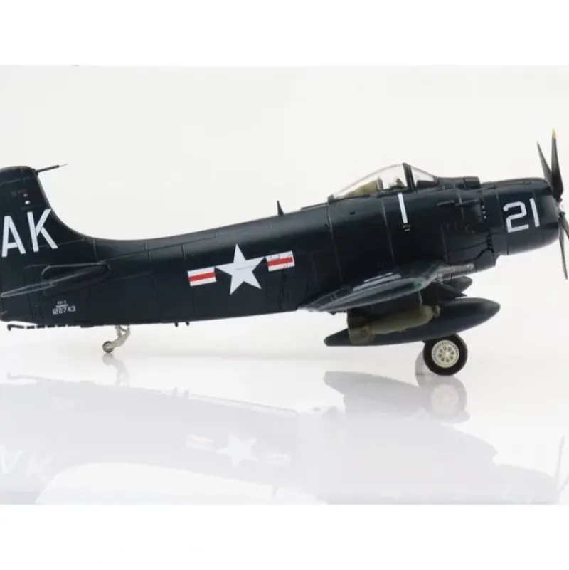 Airplane Model*Hobby Master HA2918 1:72 Douglas AD-3 Skyraider - Miniature Marvels: Airplane Models & Painted Dice