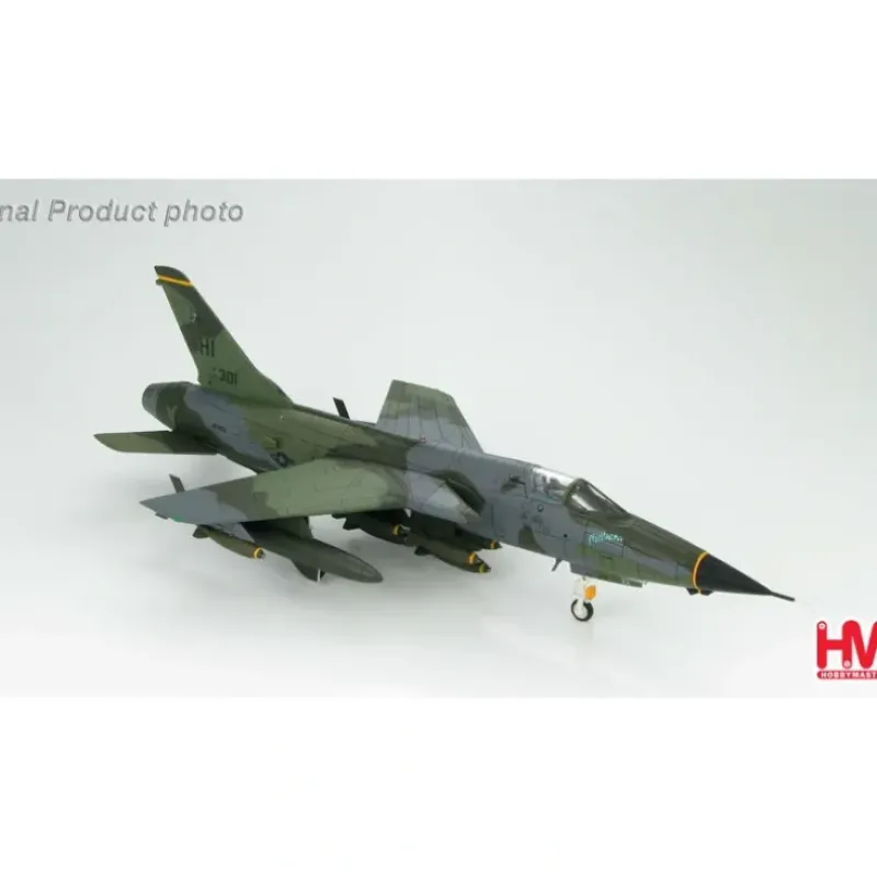 Airplane Model*Hobby Master HA2507 1:72 F-105D Thunderchief - Miniature Marvels: Airplane Models & Painted Dice