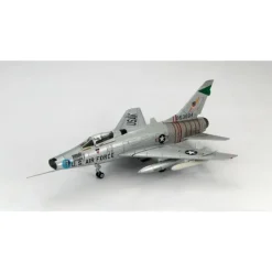 Airplane Model*Hobby Master HA2101 1:72 North American F-100D Supersabre 27th TFW / 416th TFS, Bien Hoa, RVN, July 1966, Lt. Col. Harlod Comstock - Miniature Marvels: Airplane Models & Painted Dice