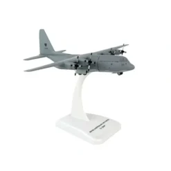 Airplane Model*Hogan Wings 7297 1:200 C-130 RAAF - Miniature Marvels: Airplane Models & Painted Dice