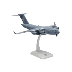 Airplane Model*Hogan Wings 60654 1:200 USAF C-17 Globemaster III Travis AFB 07-7179 - Miniature Marvels: Airplane Models & Painted Dice